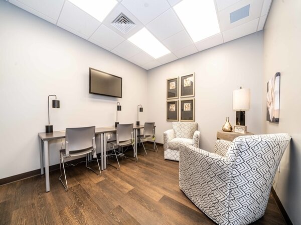 Photo Gallery Image #8