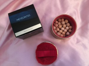 Perles d'Etoile: Meteorites and the red velour puff